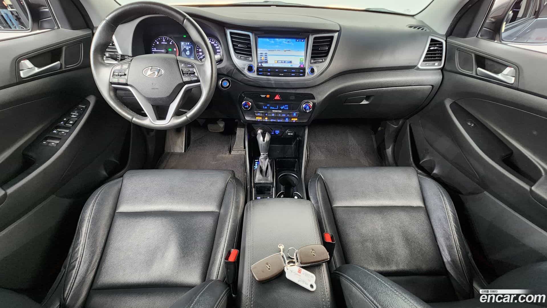 Tucson Hyundai 2016.2-INNER-007