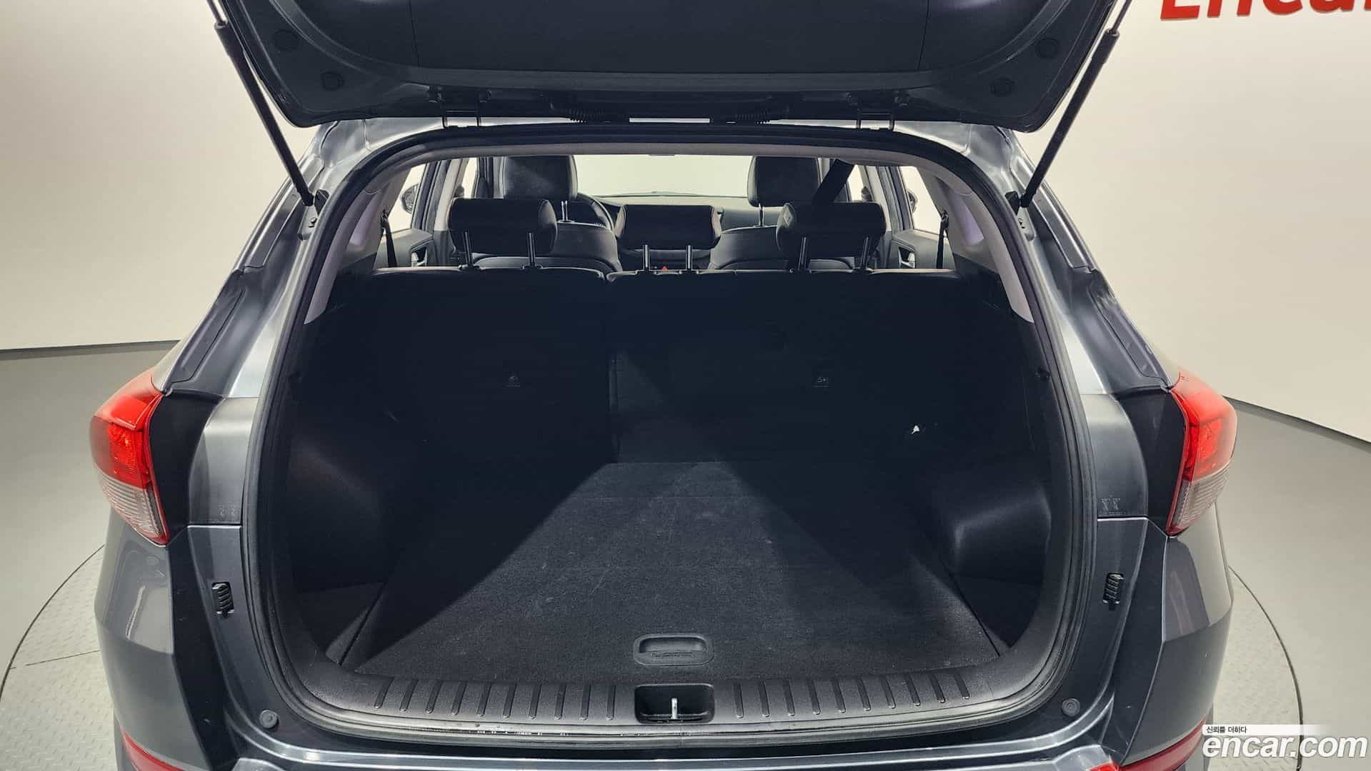 Tucson Hyundai 2016.2-OPTION-023