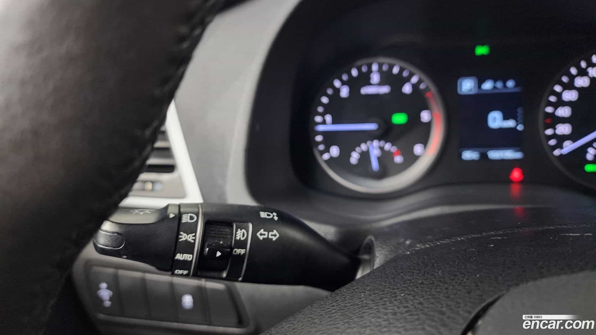 Tucson Hyundai 2016.2-OPTION-044