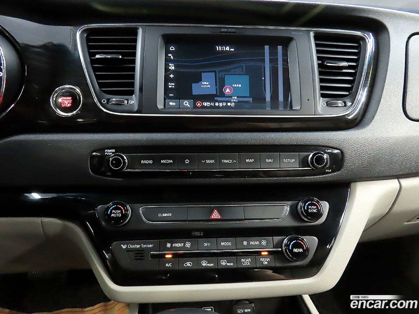 Main__Slider__Photo:Canival Kia 2019.0-9