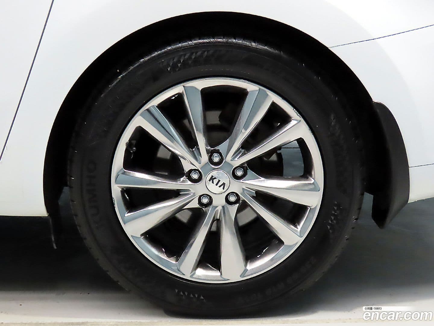 Main__Slider__Photo:Canival Kia 2019.0-19