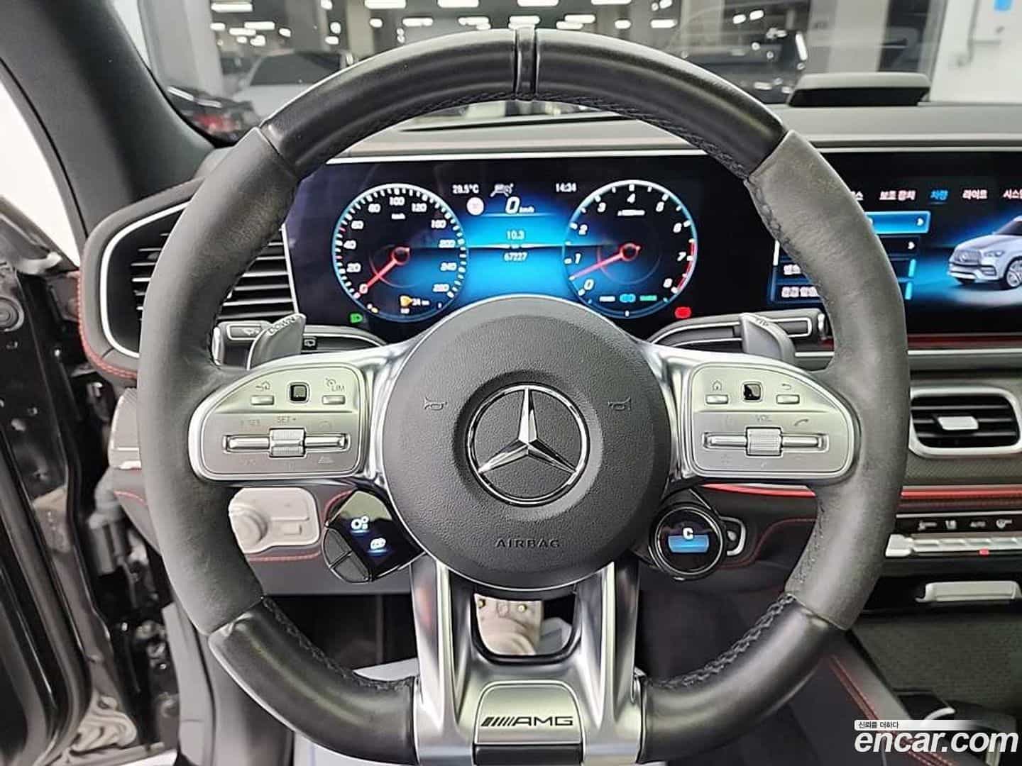 GLE-Class Mercedes-Benz 2023.3-INNER-009