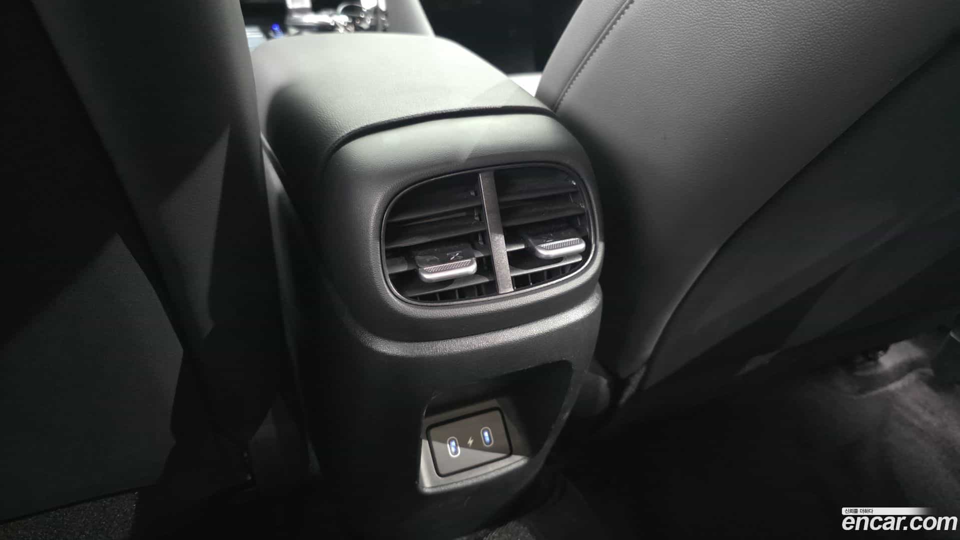 AVANTE Hyundai 2024.10-OPTION-043