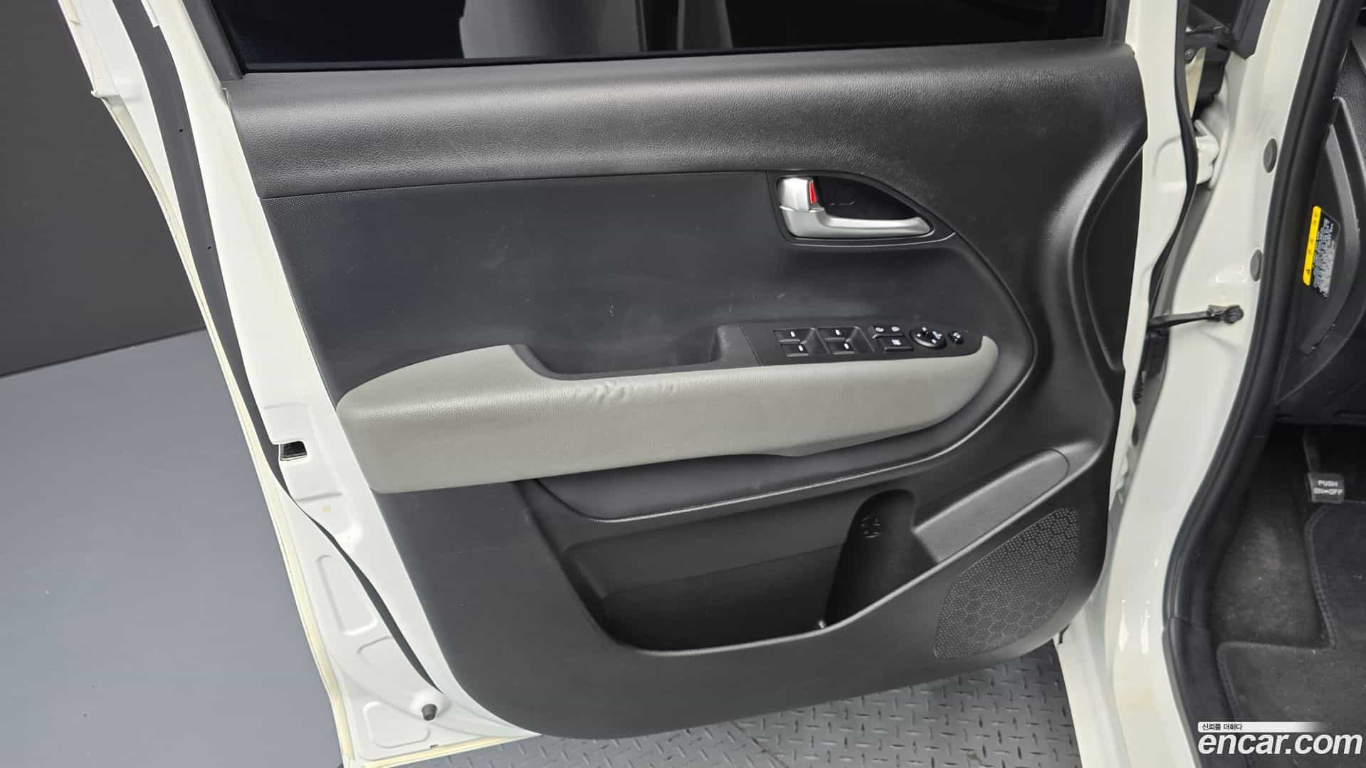 RAY Kia 2018.11-INNER-034