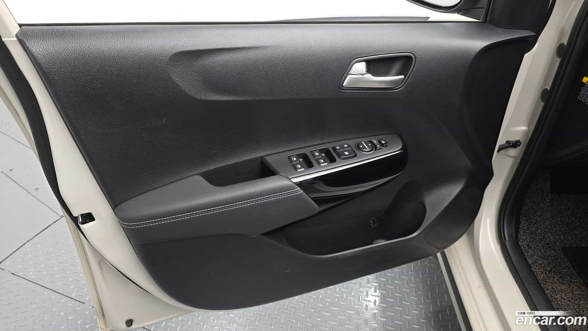 morning Kia 2023.0-INNER-034