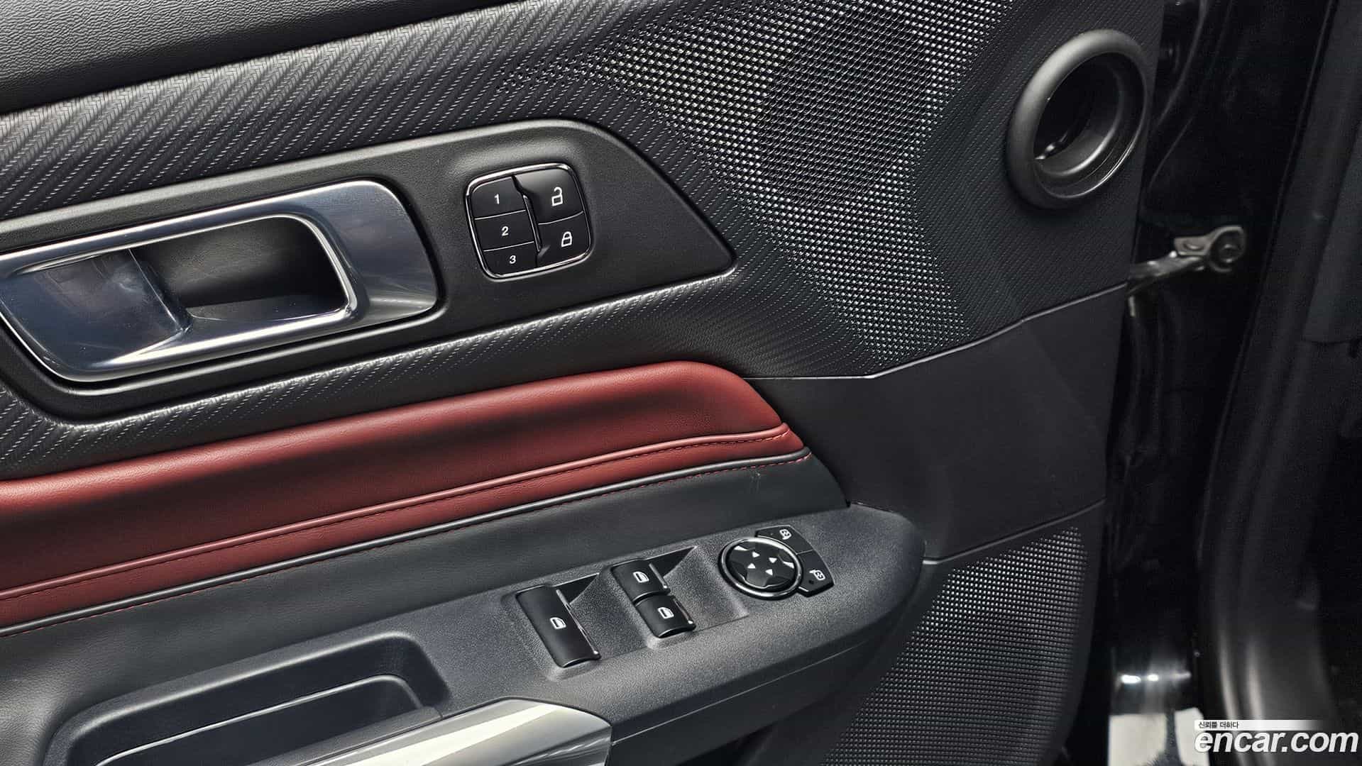 Mustang Ford 2024.7-OPTION-022
