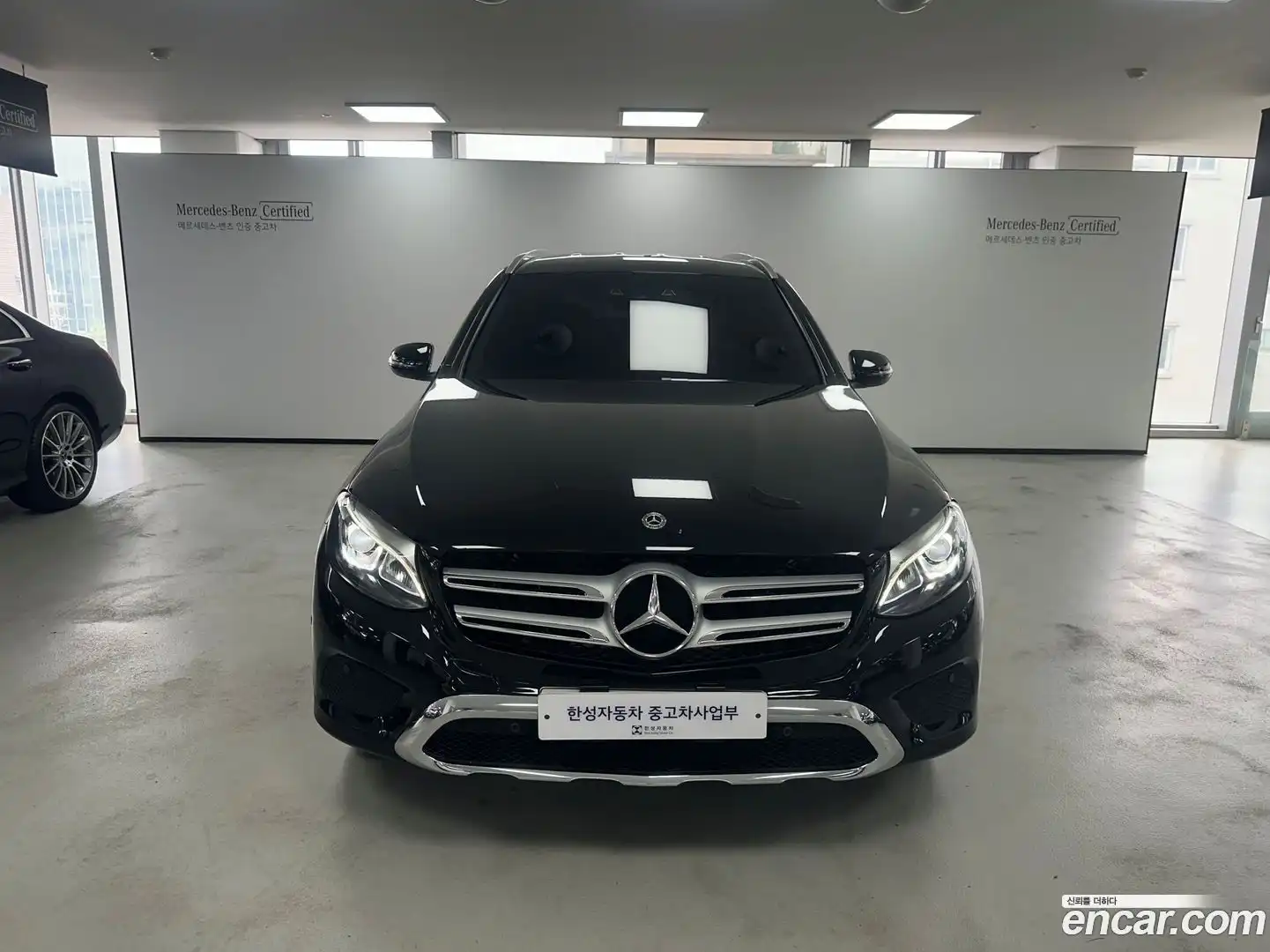 GLC-Class Mercedes-Benz 2019.8-OUTER-003
