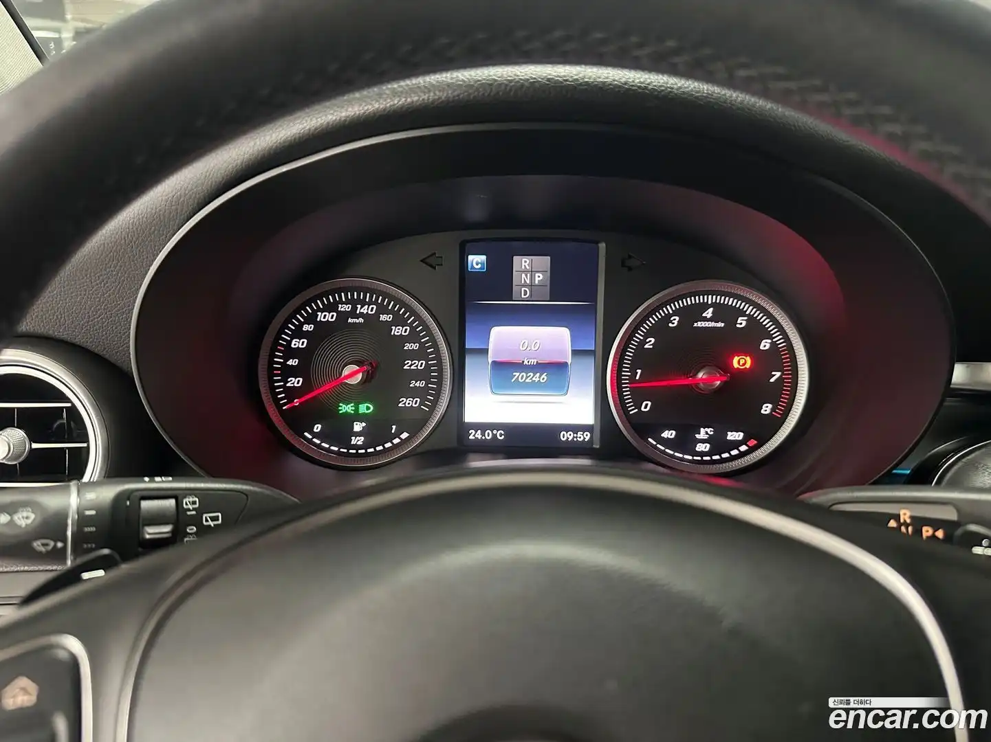 GLC-Class Mercedes-Benz 2019.8-INNER-008