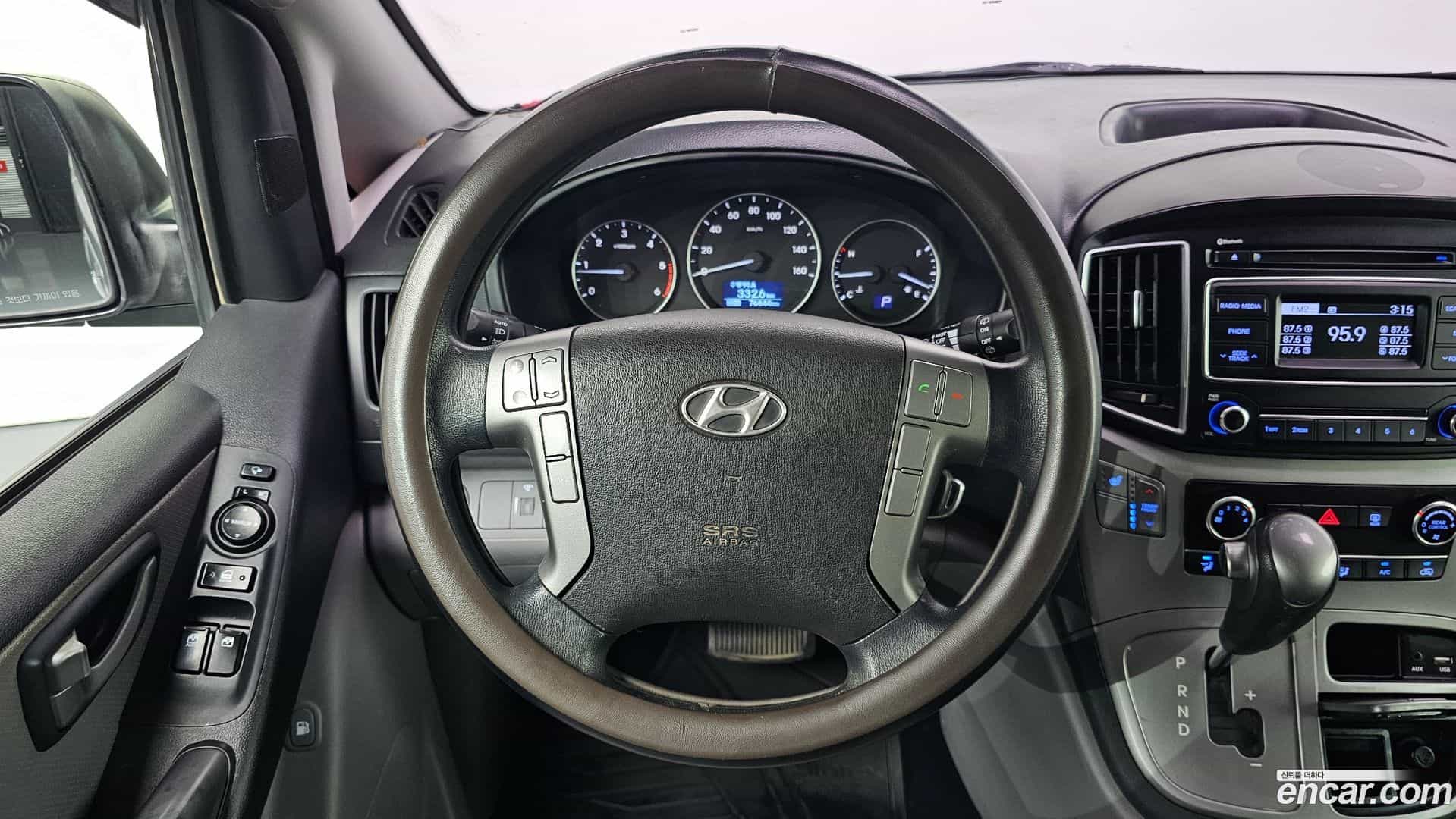 Starex Hyundai 2016.0-OPTION-019