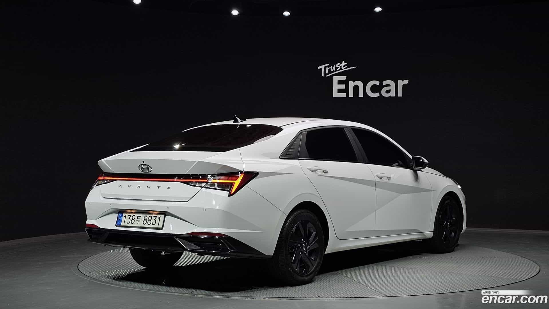 AVANTE Hyundai 2022.8-OUTER-002