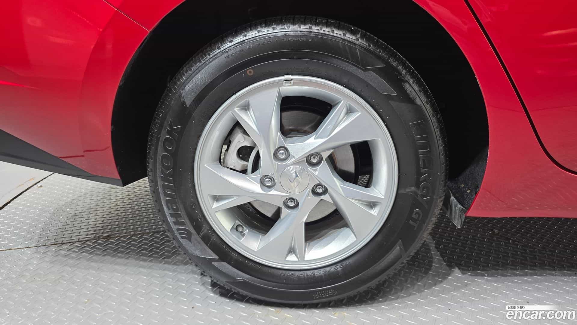 AVANTE Hyundai 2022.1-OUTER-005
