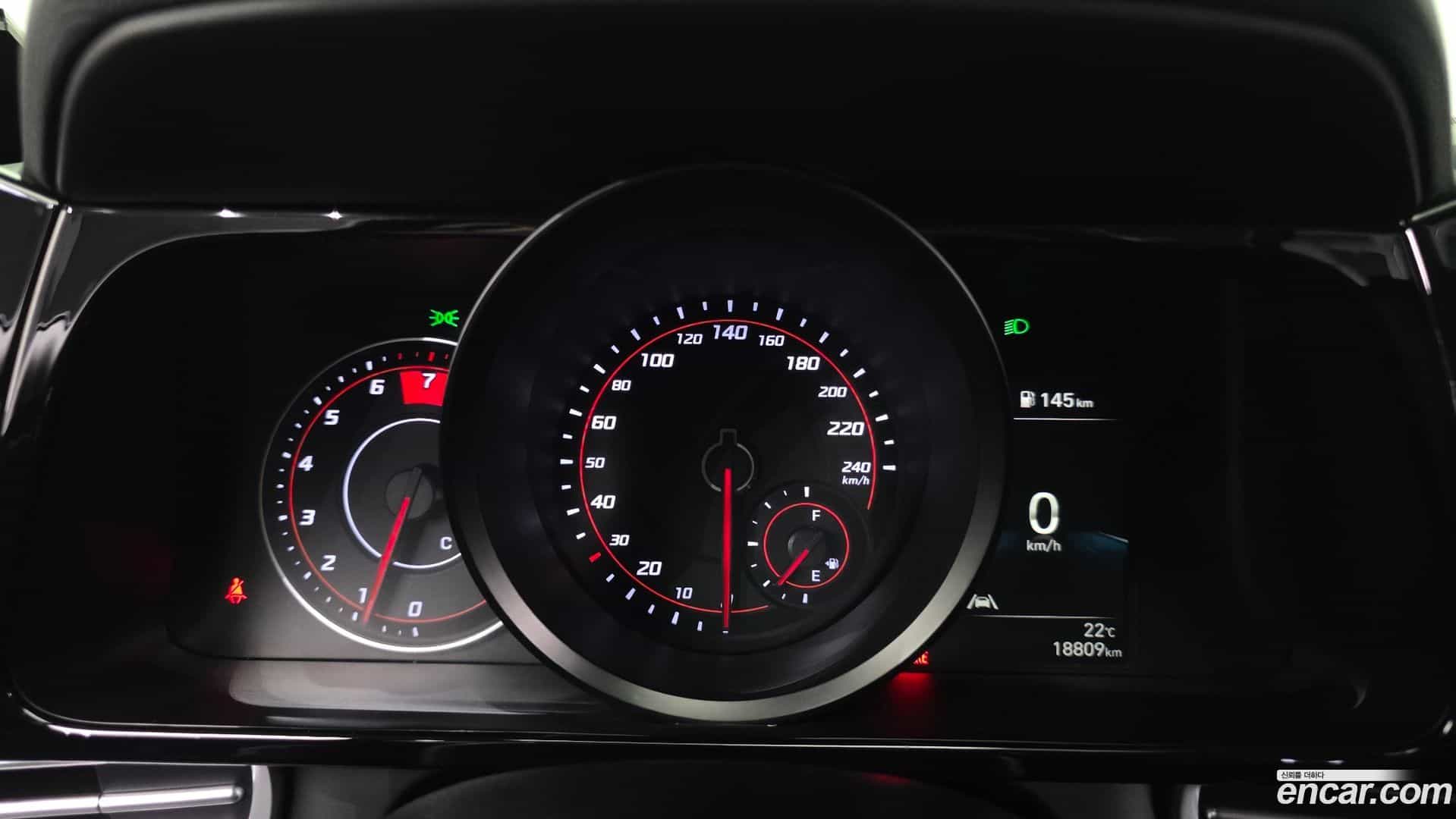 AVANTE Hyundai 2022.1-INNER-008