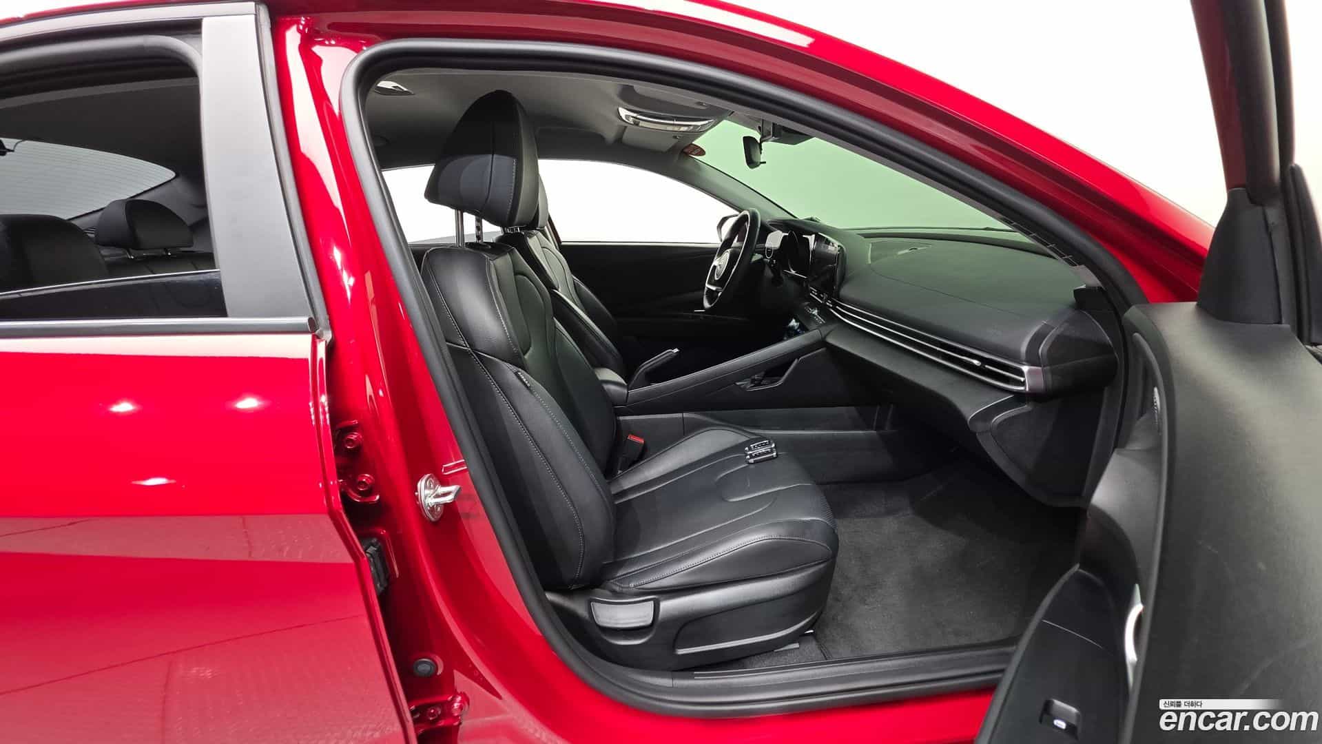 AVANTE Hyundai 2022.1-INNER-010