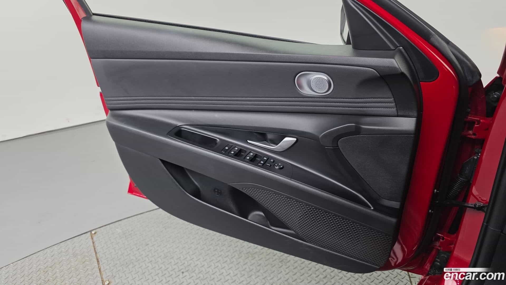 AVANTE Hyundai 2022.1-INNER-034