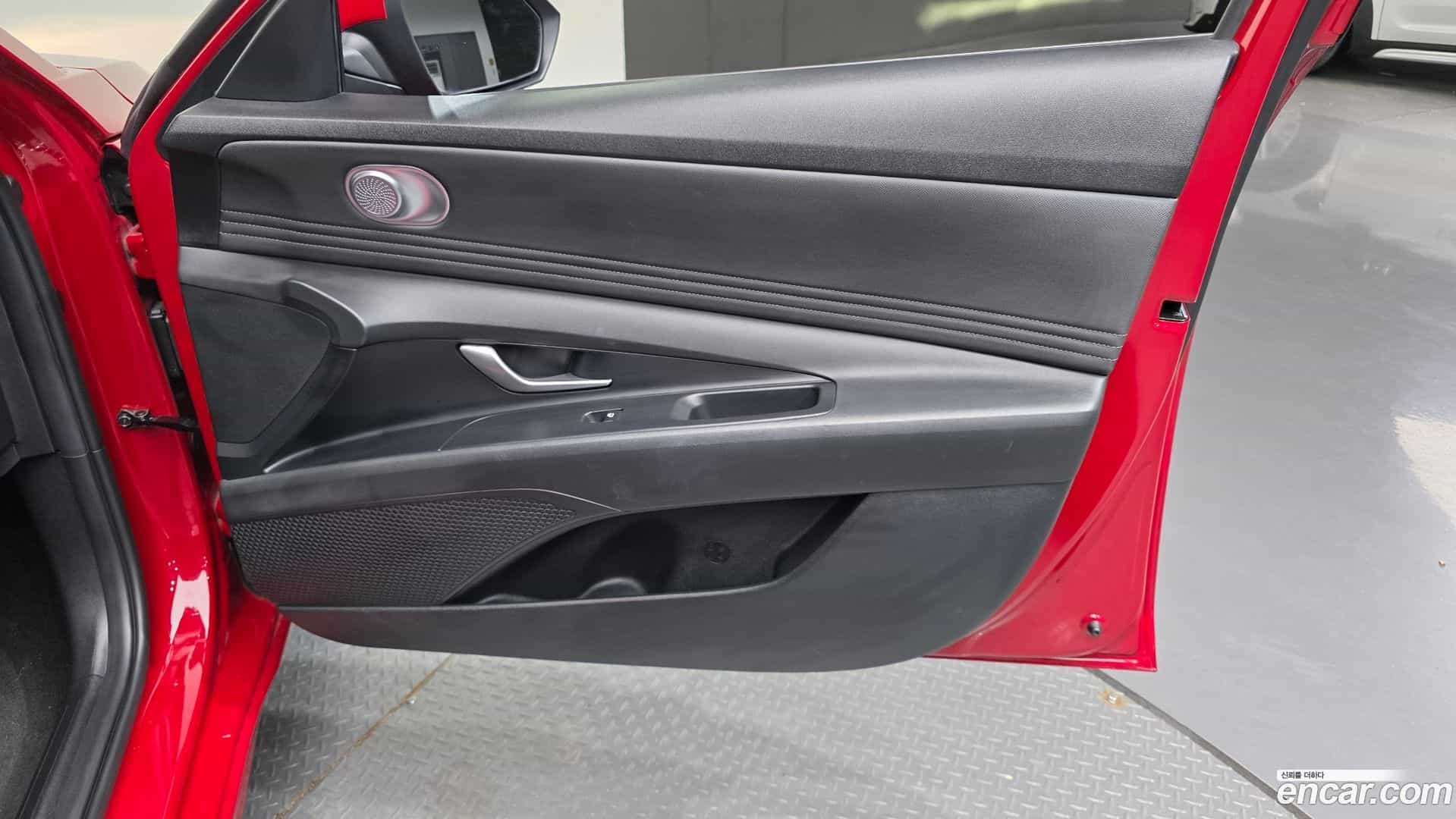 AVANTE Hyundai 2022.1-INNER-035