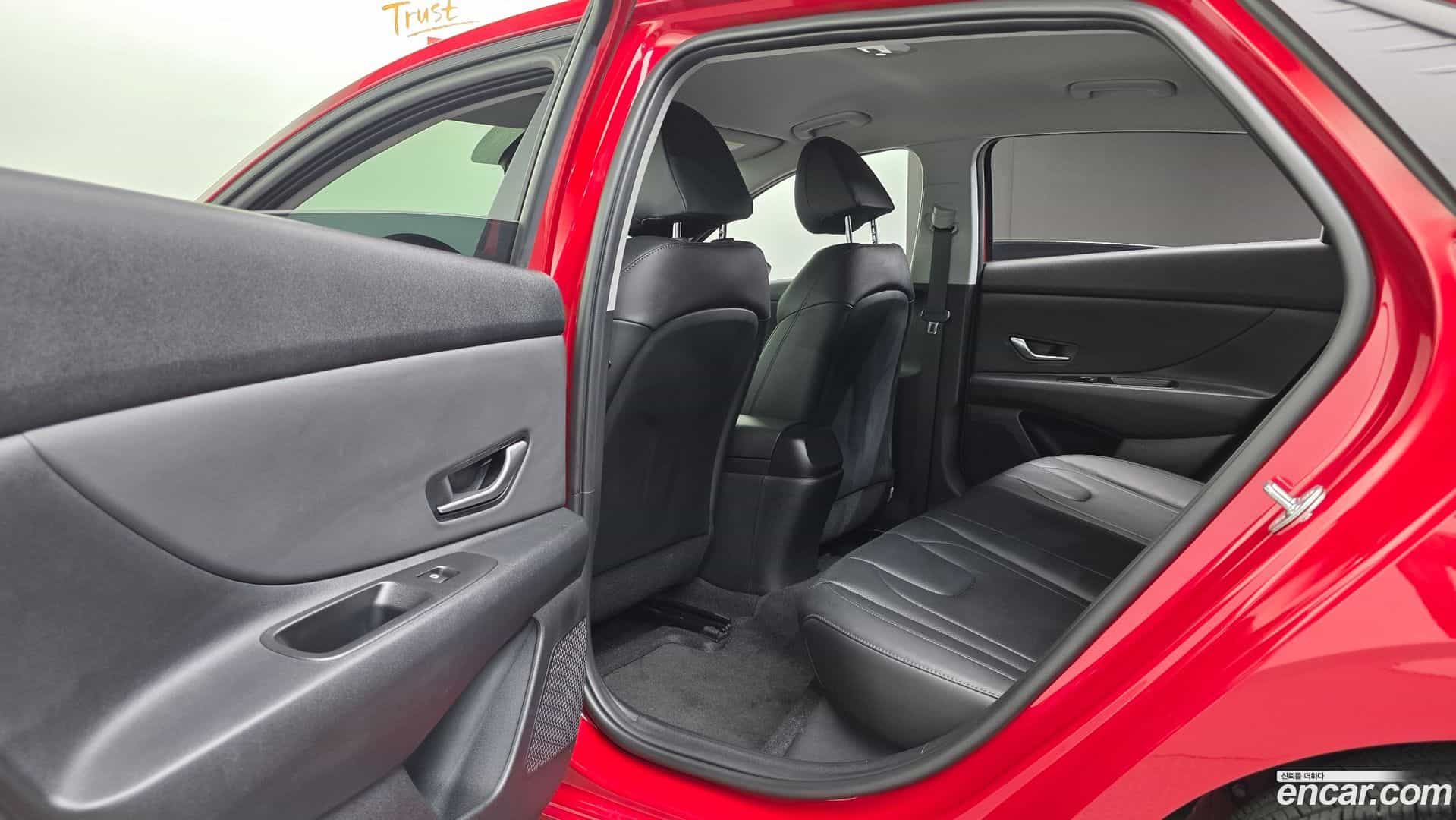 AVANTE Hyundai 2022.1-OPTION-042