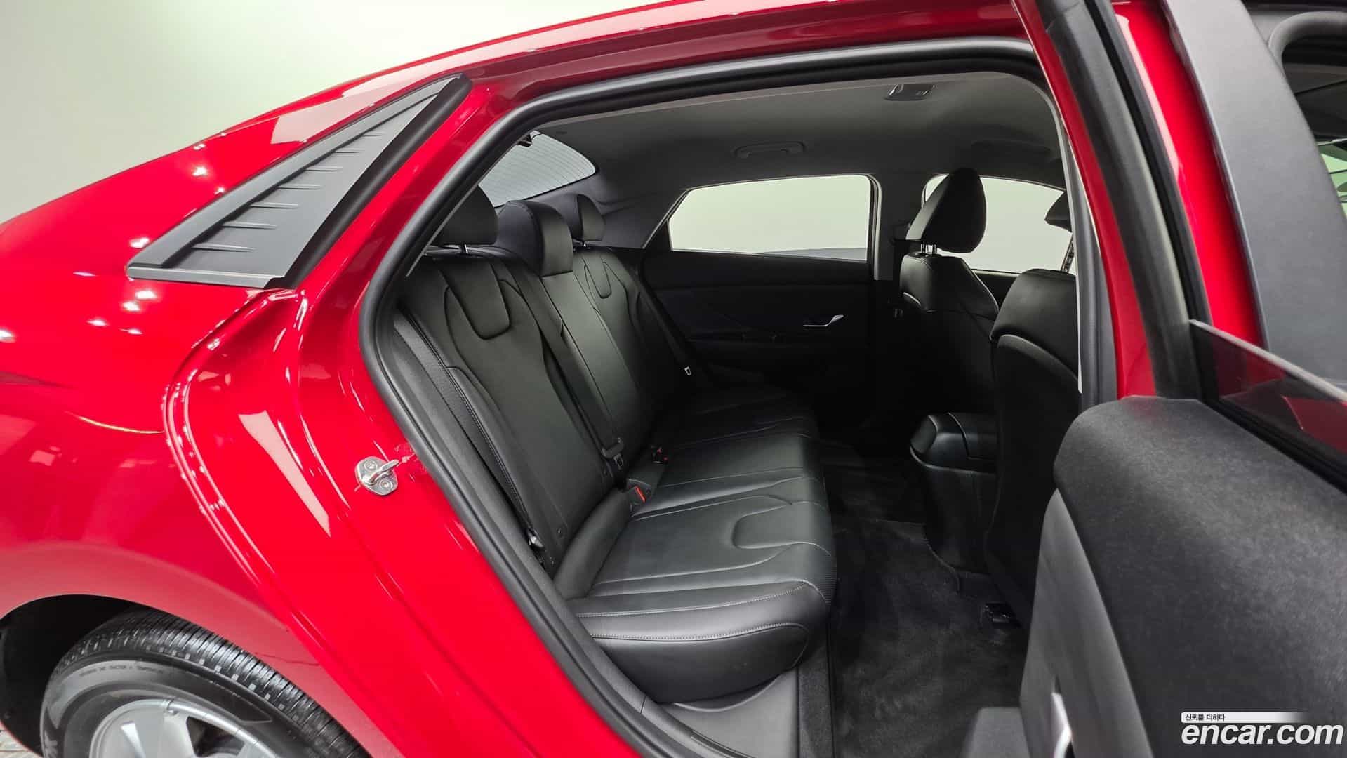 AVANTE Hyundai 2022.1-OPTION-043