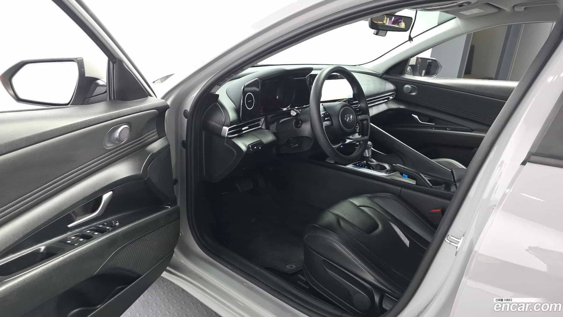 AVANTE Hyundai 2020.8-INNER-010