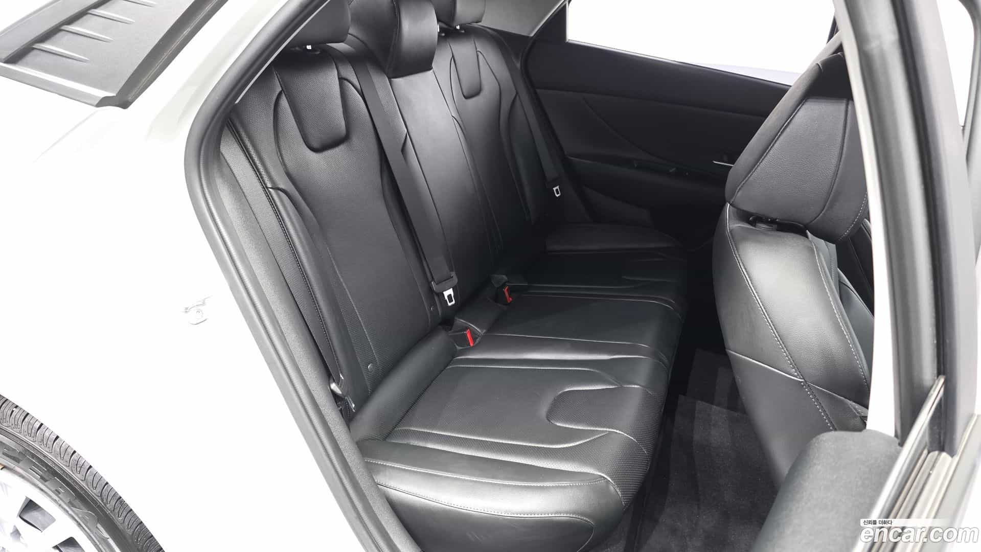 AVANTE Hyundai 2020.8-OPTION-015