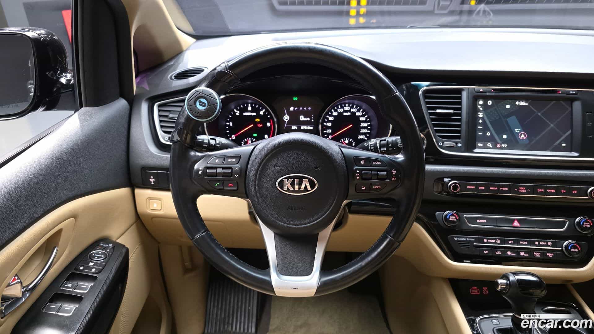 Canival Kia 2016.4-OPTION-017