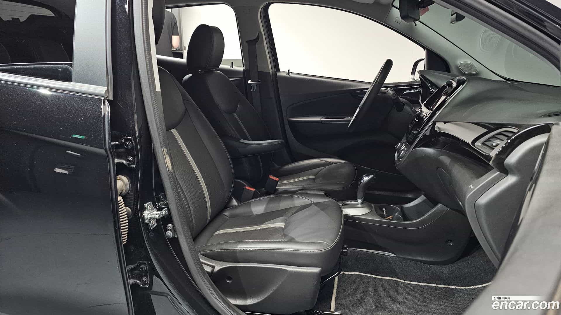 Spark Chevrolet 2022.8-OPTION-016