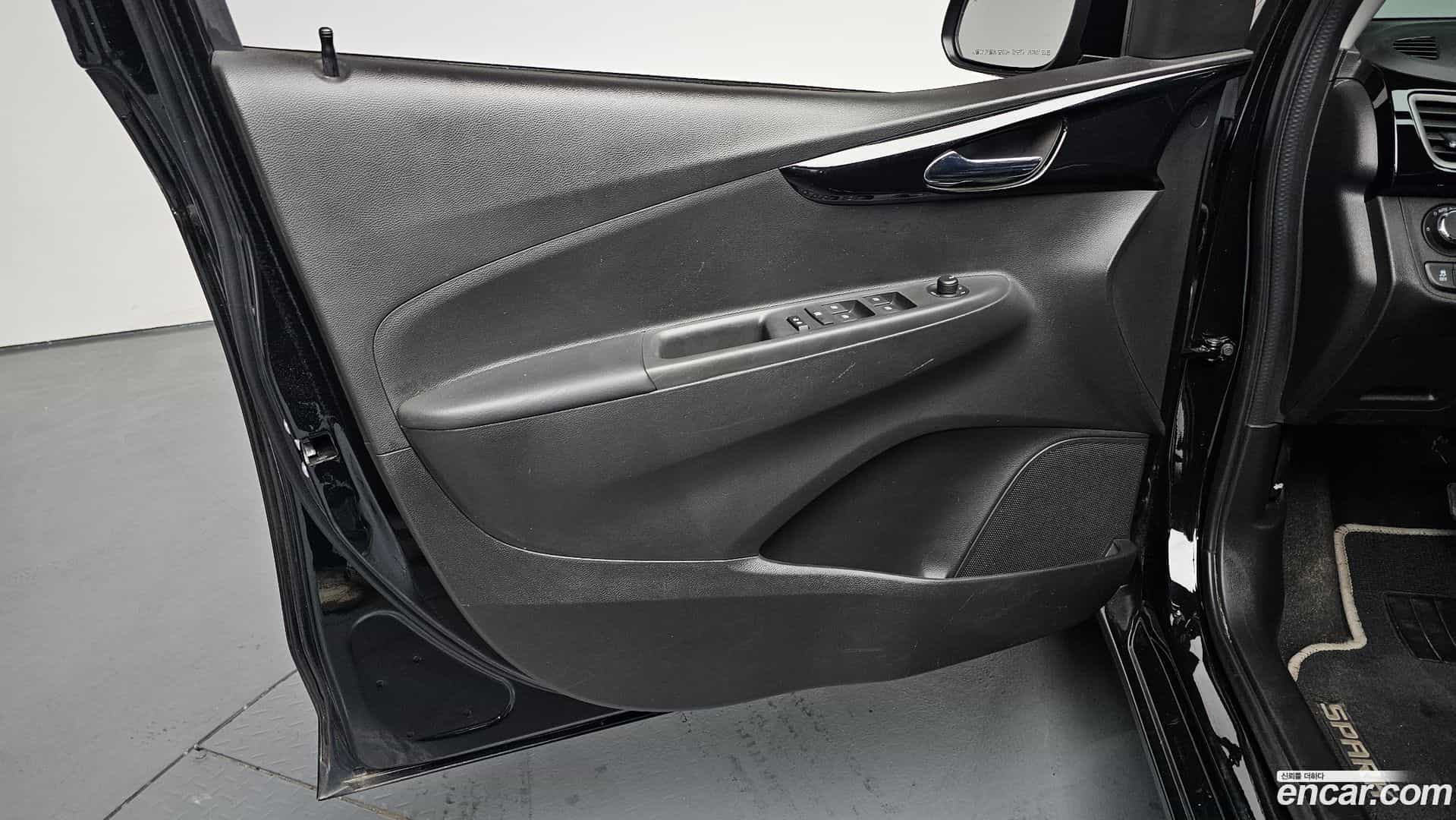 Spark Chevrolet 2022.8-INNER-034