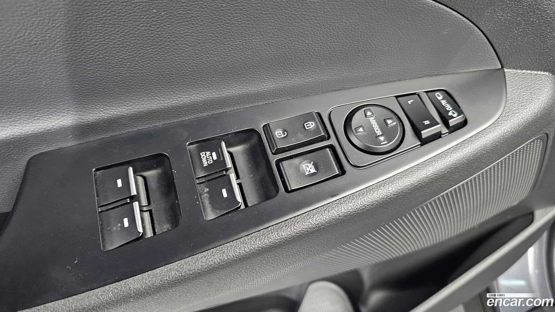 Tucson Hyundai 2019.0-OPTION-043