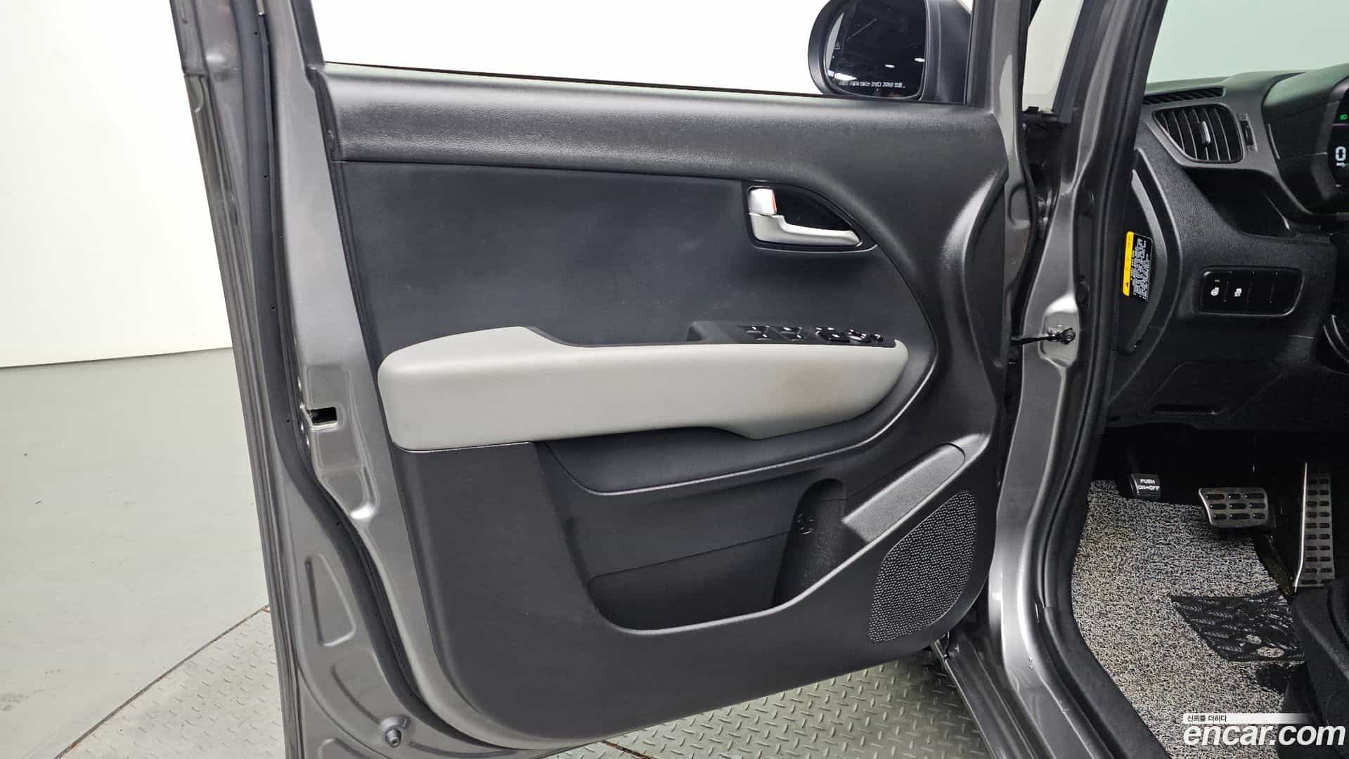 RAY Kia 2023.6-INNER-034