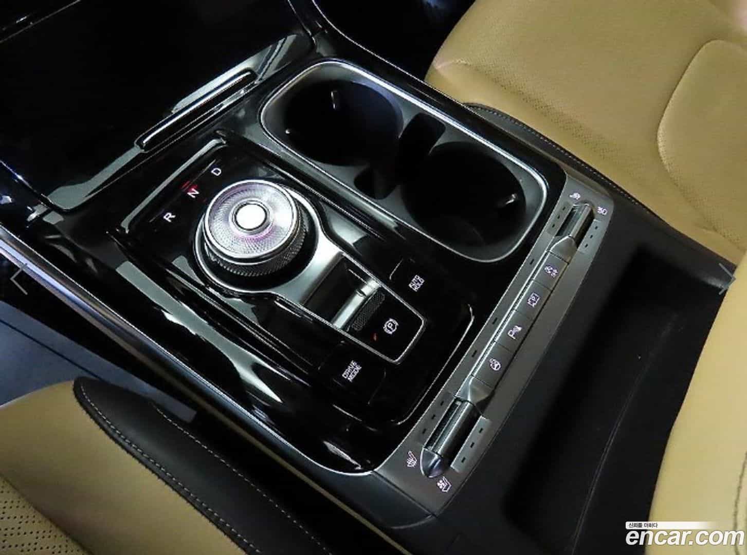 Canival Kia 2021.8-OPTION-016