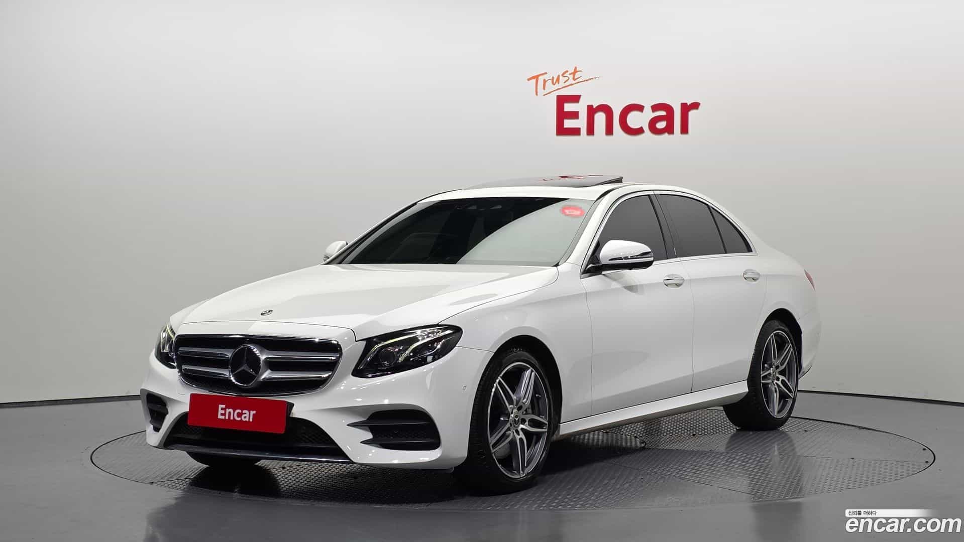 E-Class Mercedes-Benz 2020.1-OUTER-001