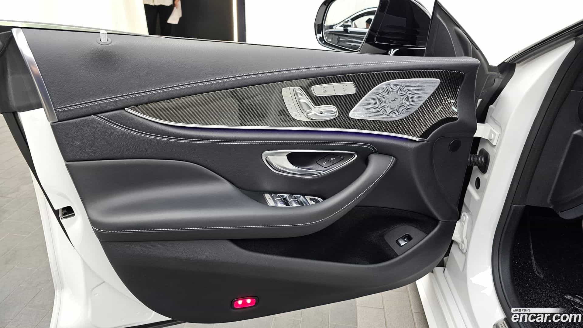 CLS-Class Mercedes-Benz 2021.8-INNER-034