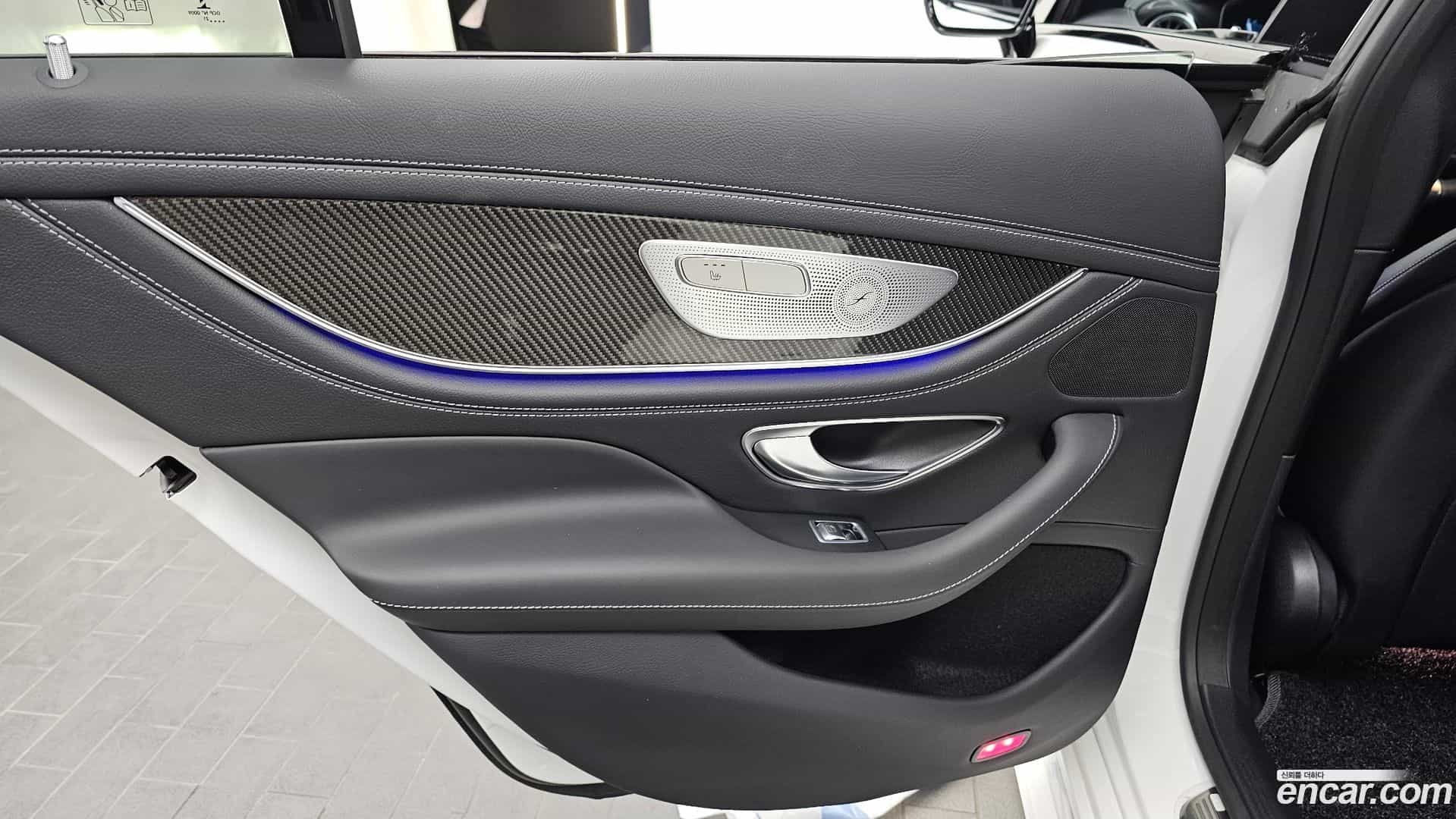 CLS-Class Mercedes-Benz 2021.8-INNER-035