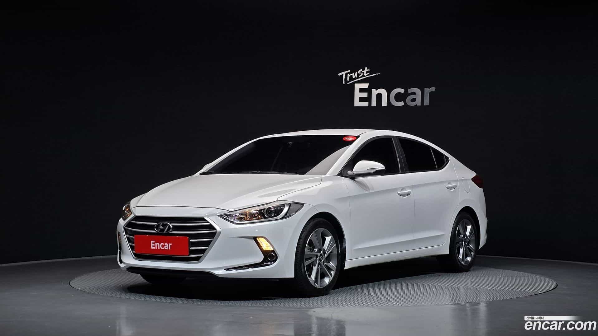 AVANTE Hyundai 2016.11-OUTER-001
