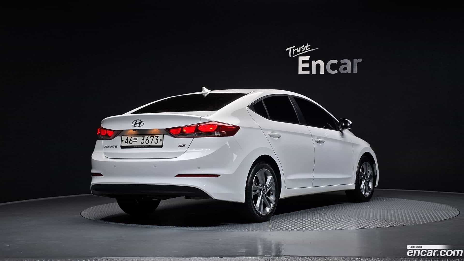 AVANTE Hyundai 2016.11-OUTER-002