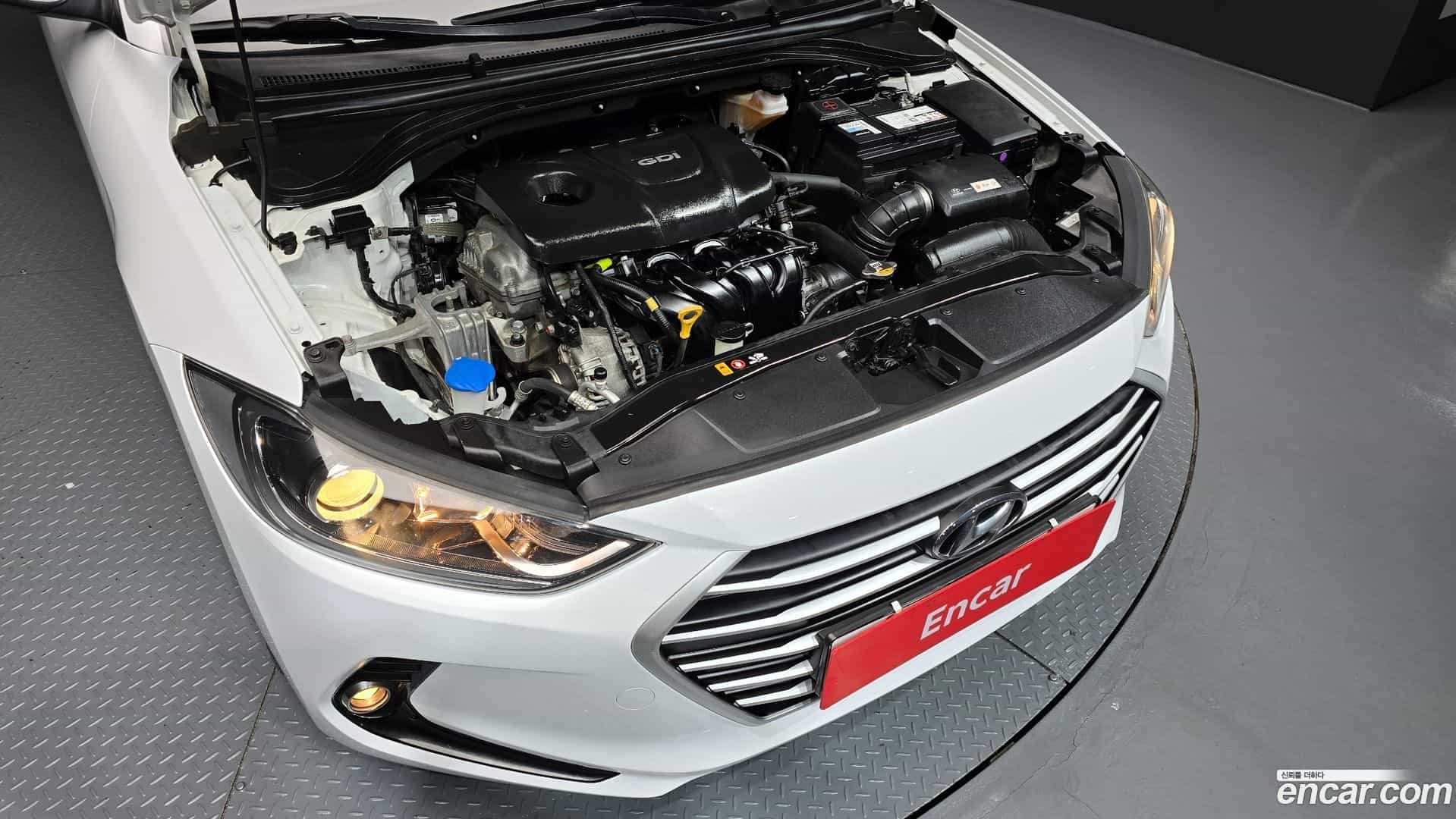 AVANTE Hyundai 2016.11-OUTER-006