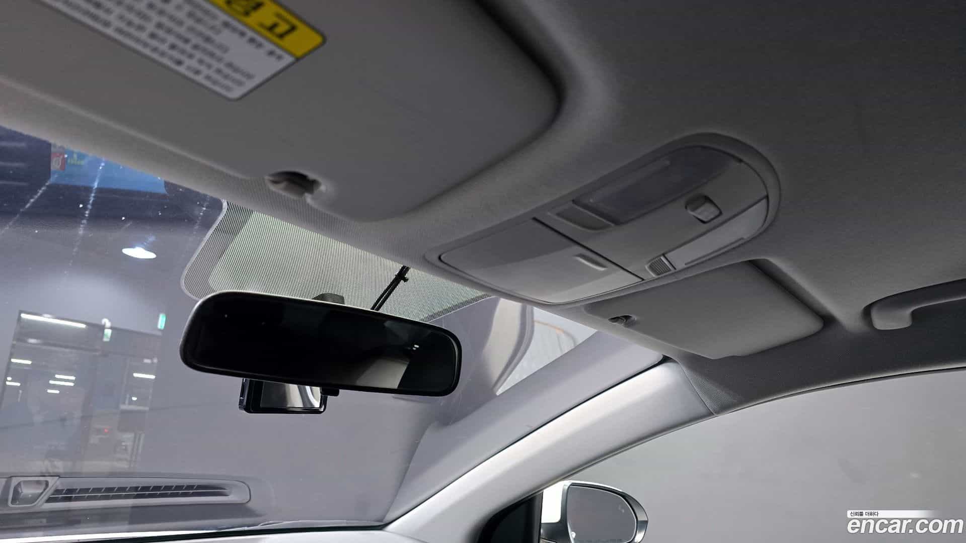 AVANTE Hyundai 2016.11-OPTION-024