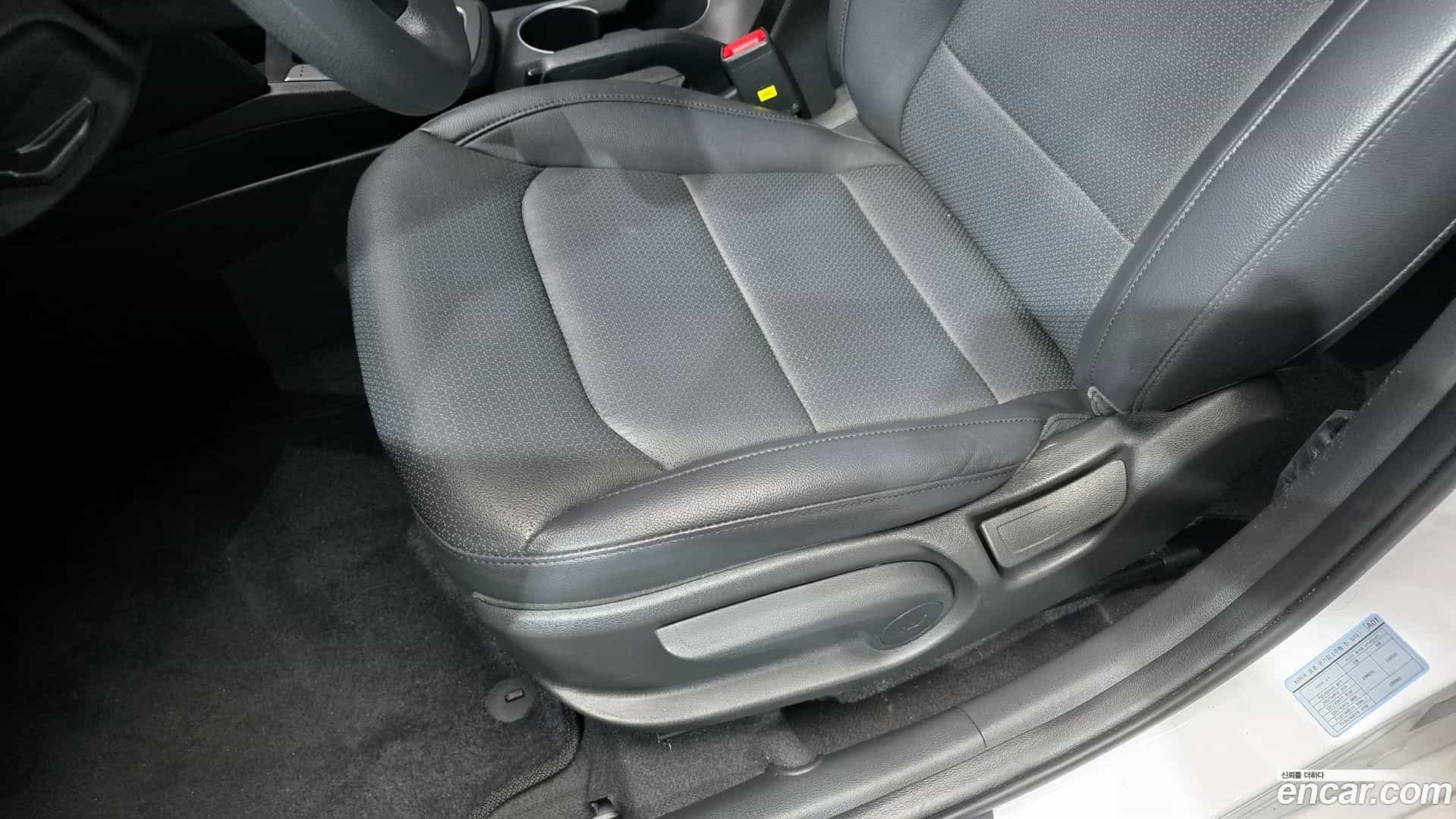 AVANTE Hyundai 2016.11-OPTION-043