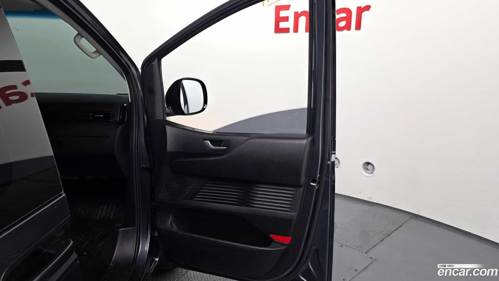 Staria Hyundai 2024.7-INNER-035