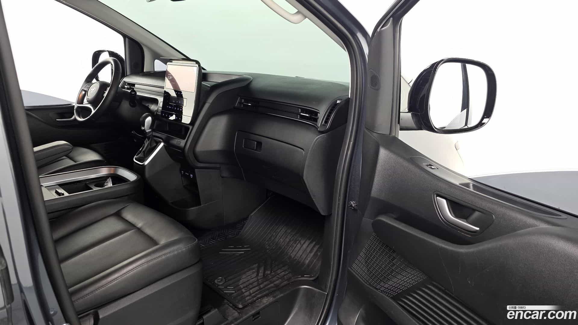 Staria Hyundai 2024.7-INNER-036