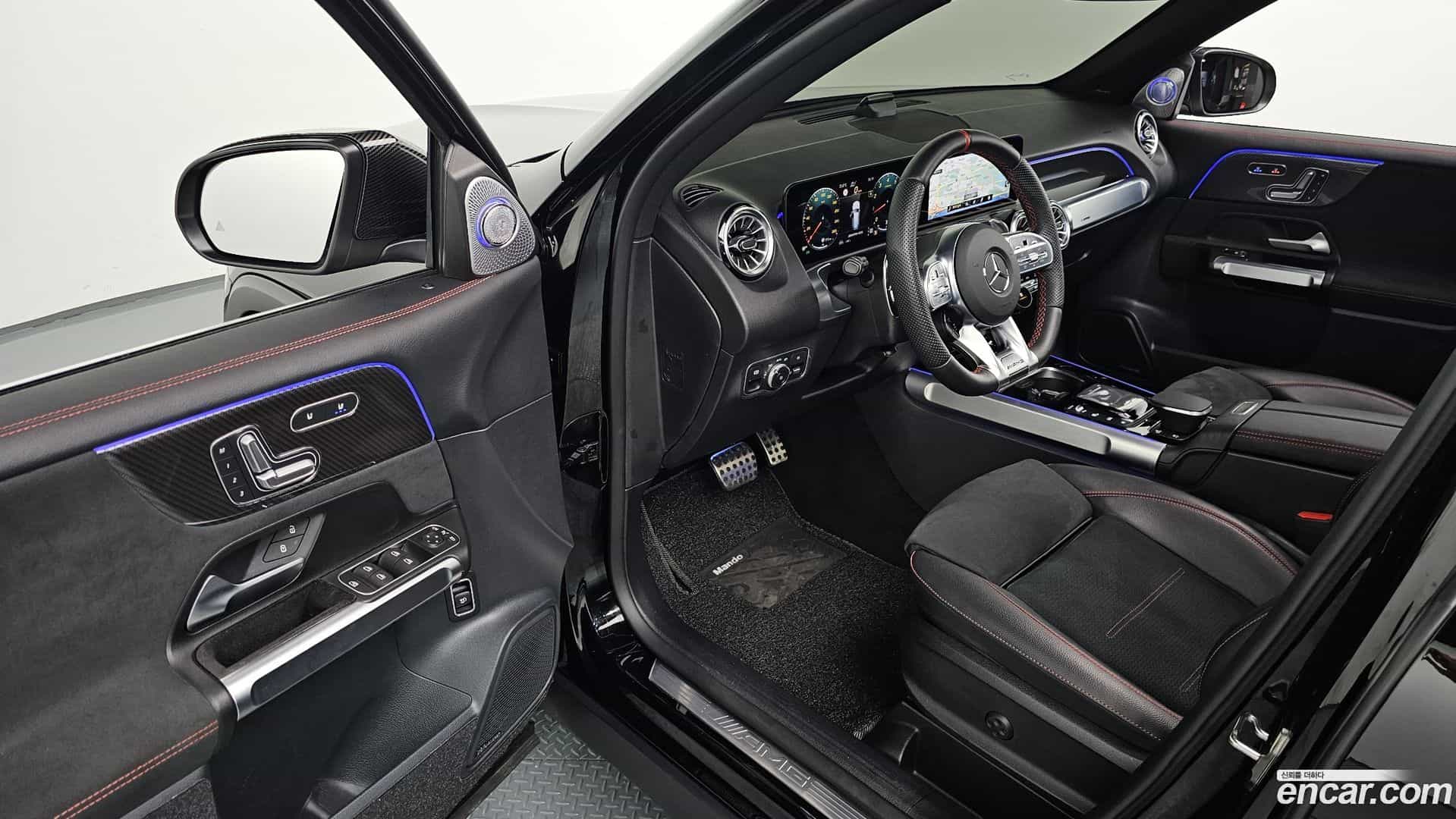 GLB-Class Mercedes-Benz 2022.5-INNER-010