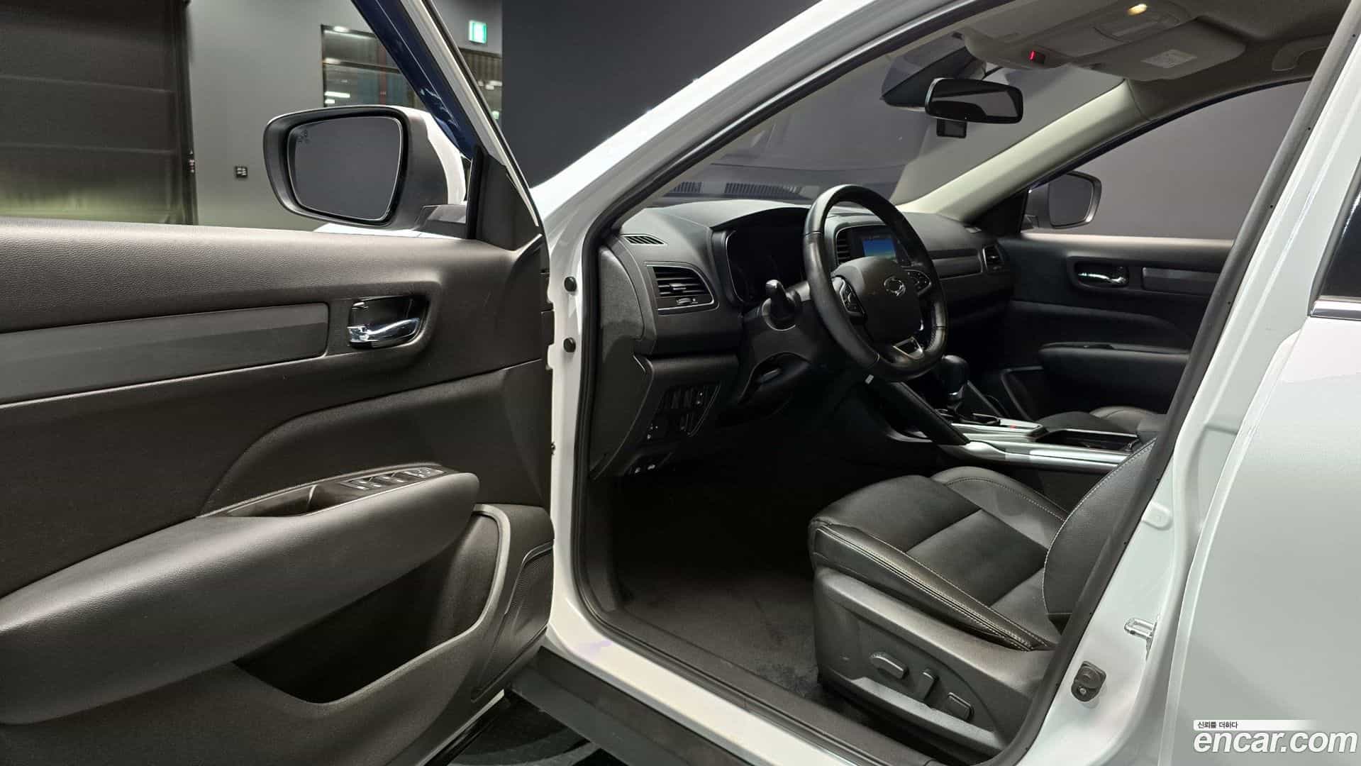 QM6 Renault Korea 2023.0-INNER-010