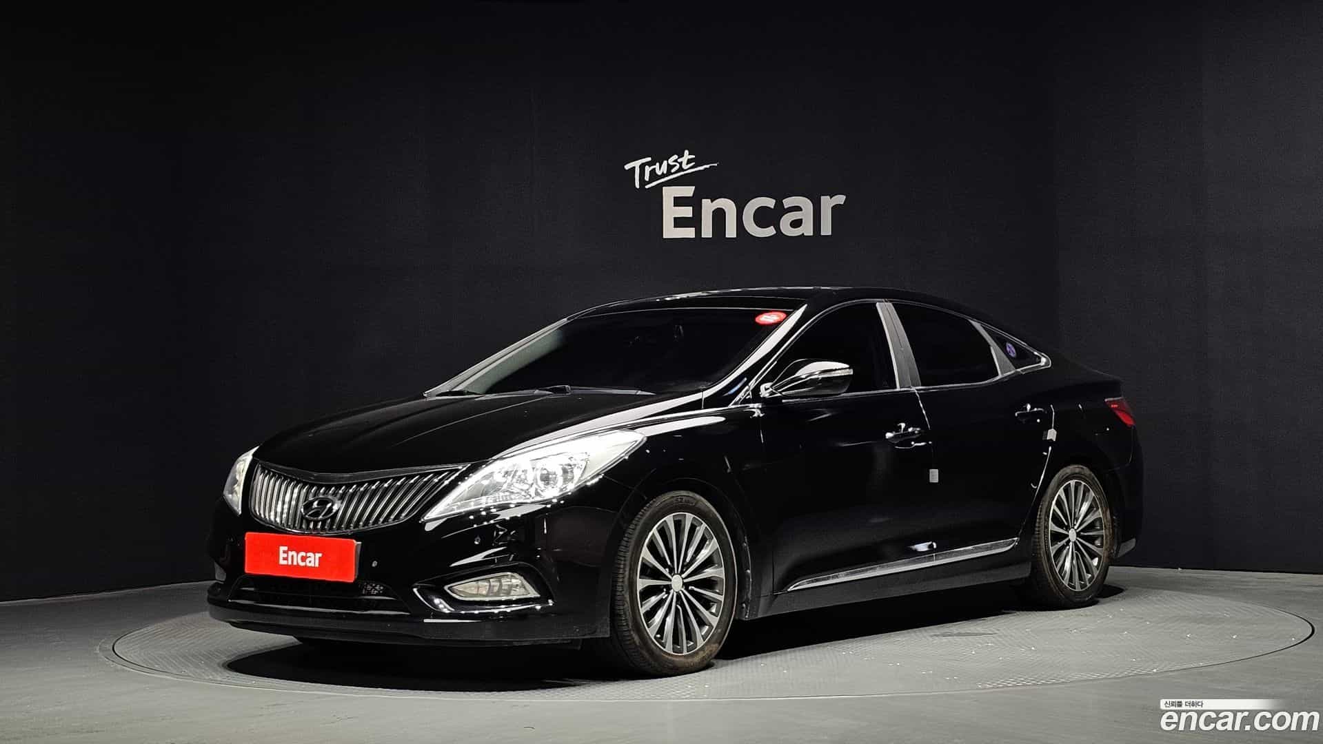 Grandeur Hyundai 2013.0-OUTER-001