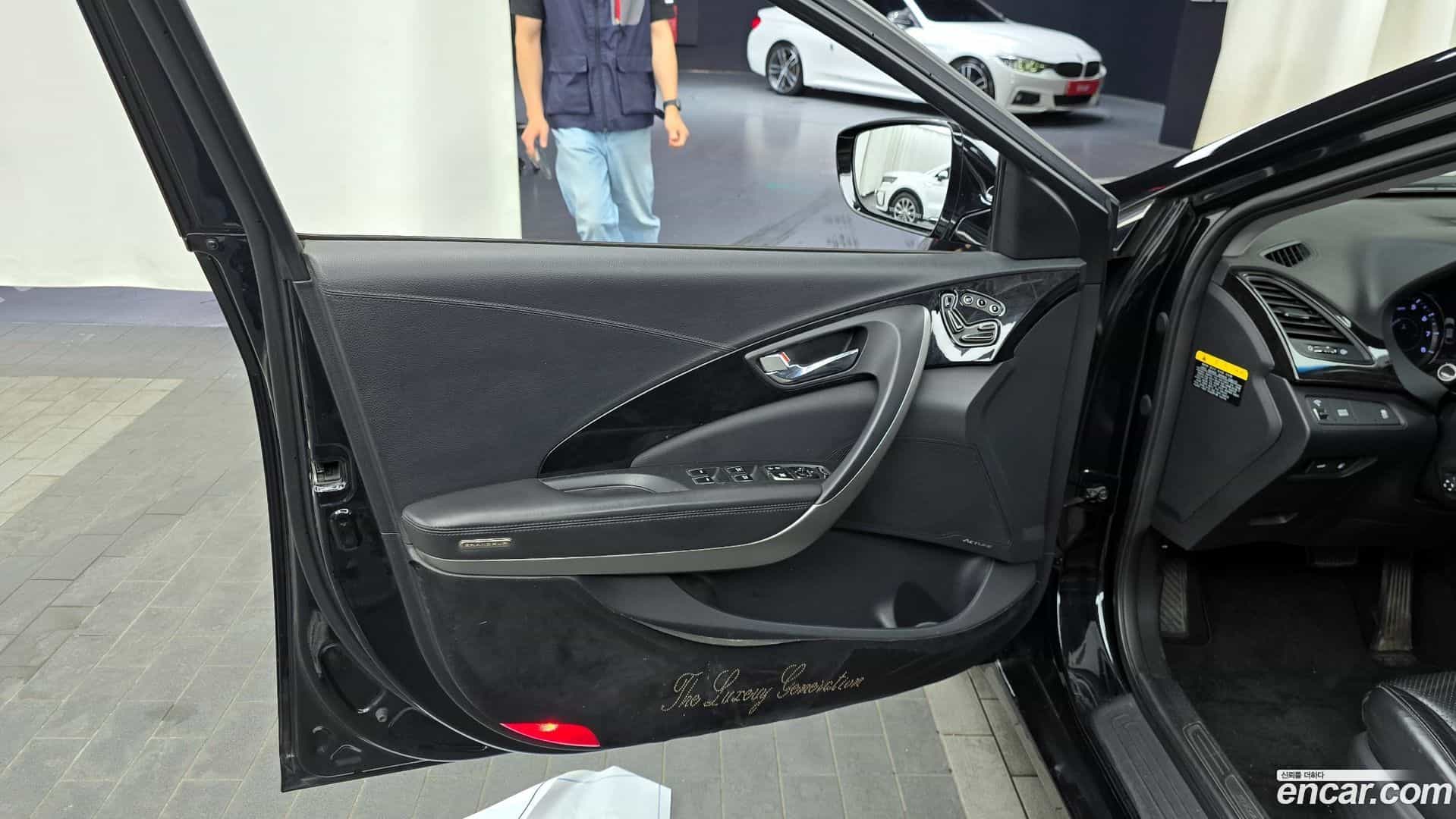 Grandeur Hyundai 2013.0-INNER-034