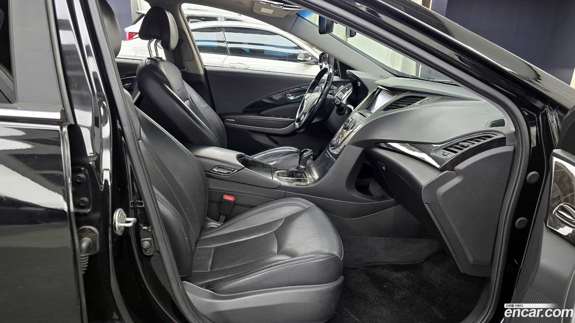 Grandeur Hyundai 2013.0-INNER-036