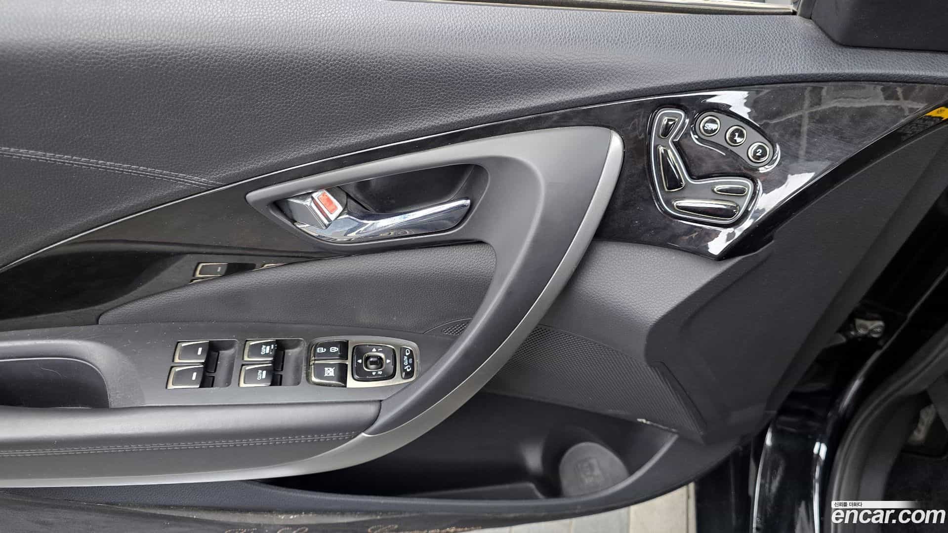 Grandeur Hyundai 2013.0-OPTION-041