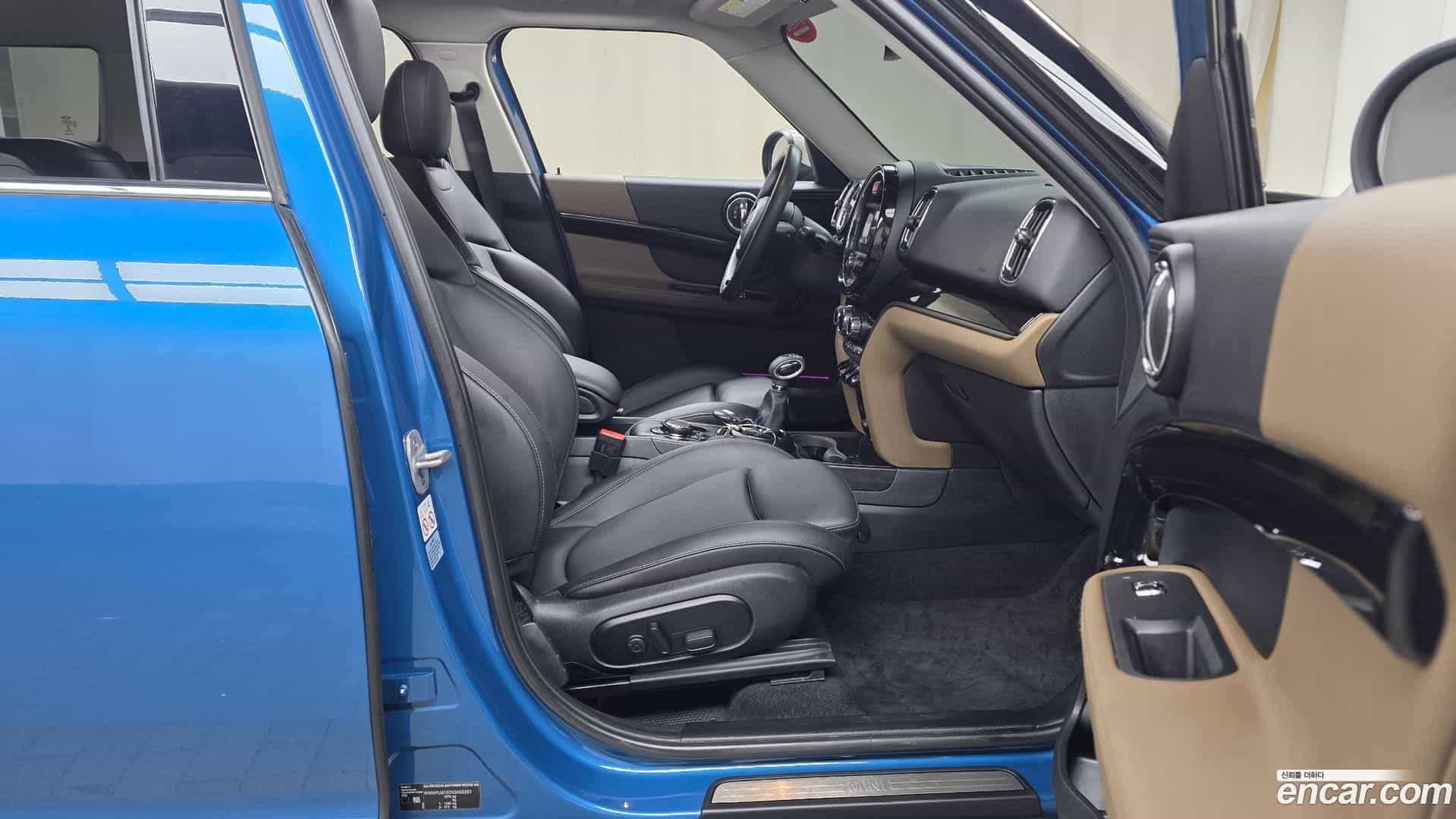 Countryman Mini 2019.8-INNER-036