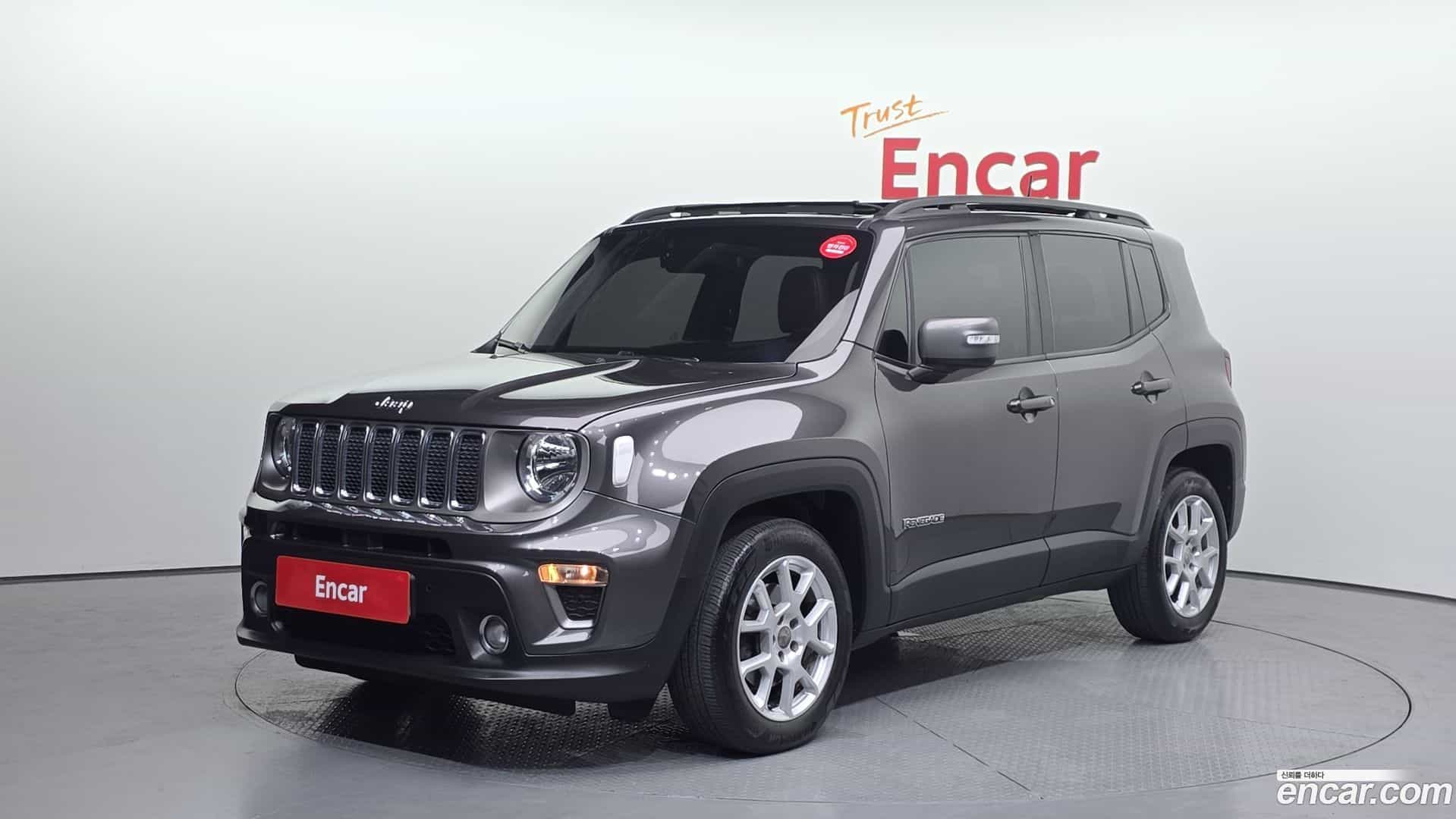 Renegade Jeep 2021.11-OUTER-001
