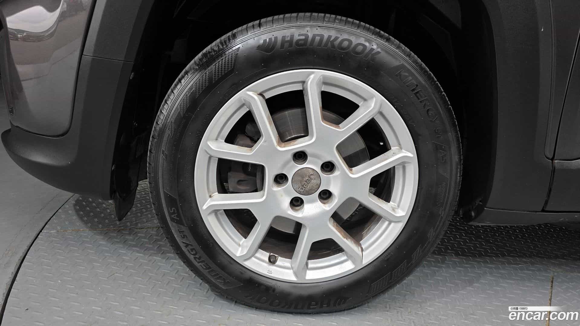 Renegade Jeep 2021.11-OUTER-005