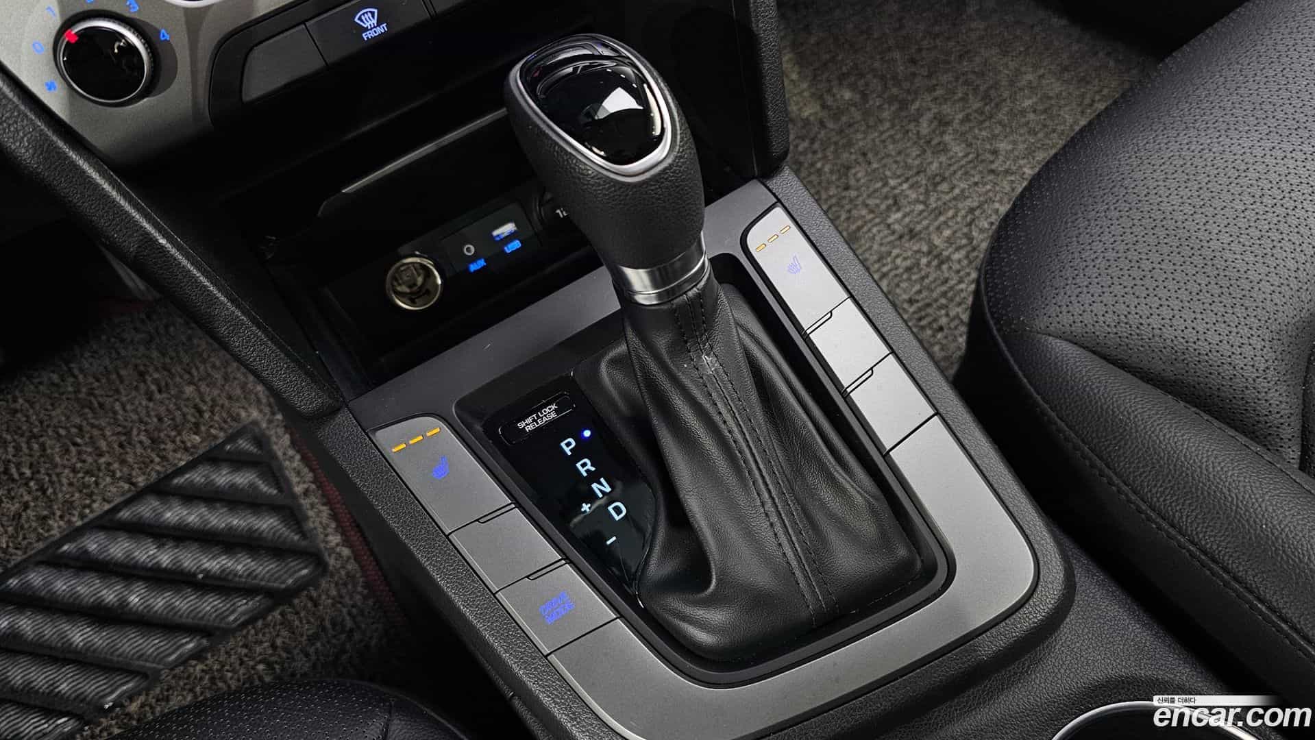 AVANTE Hyundai 2018.5-INNER-009