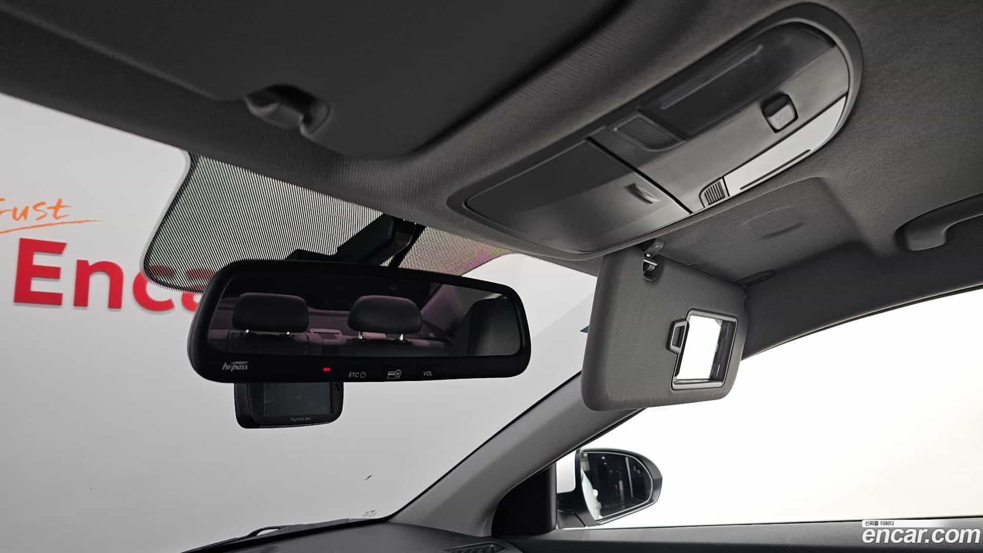 AVANTE Hyundai 2018.5-OPTION-022
